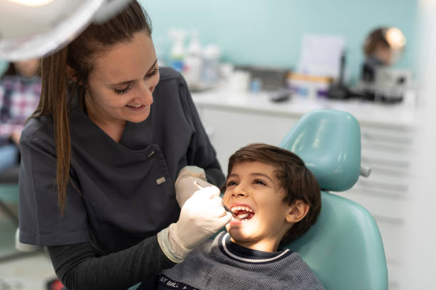 Best Emergency Tooth Extraction in Valley View, OH