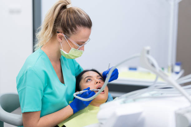 Best Emergency Tooth Extraction in Valley View, OH